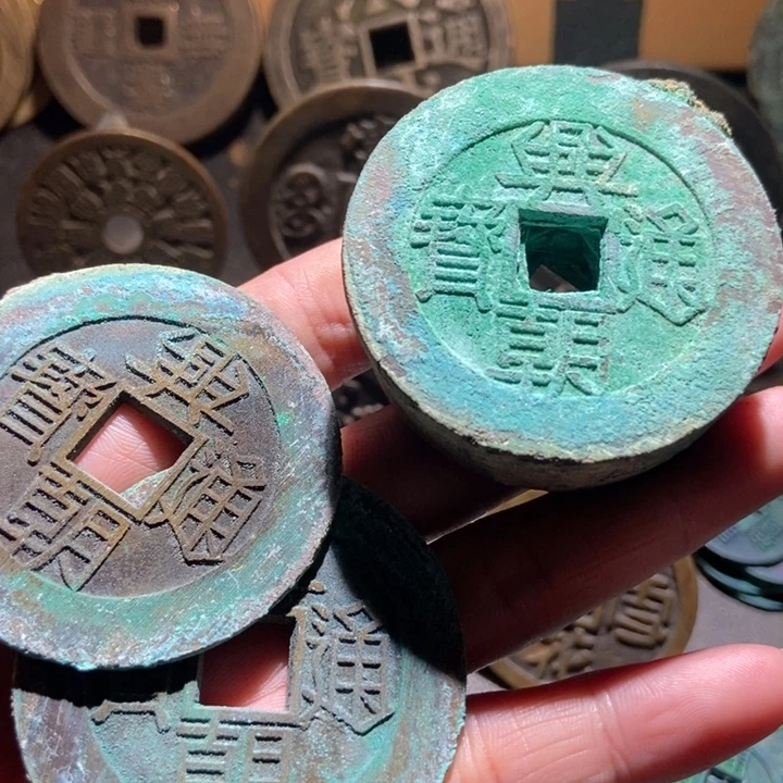 君***水铜现代工艺品仿制品