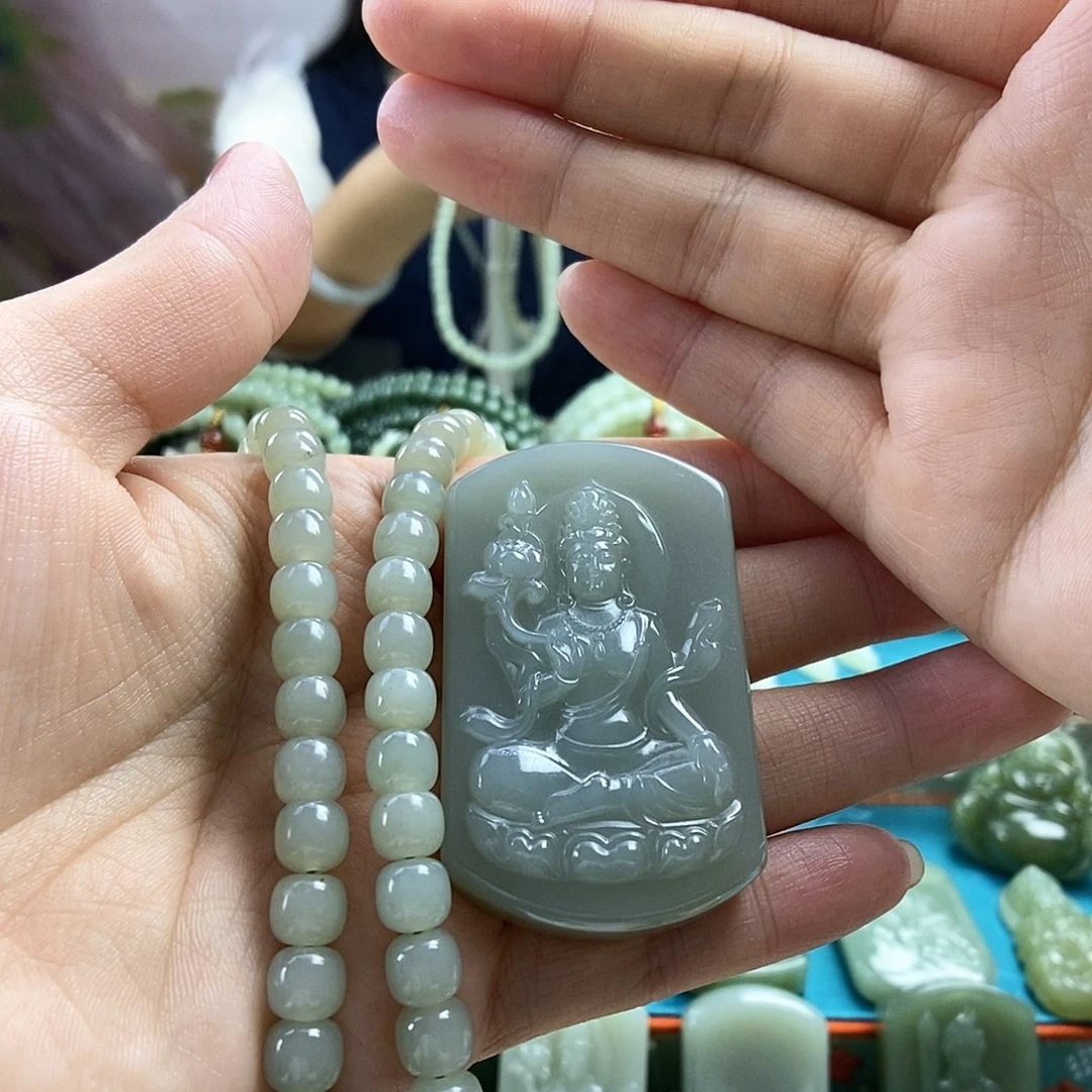 毛***毛和田玉未镶嵌颈饰