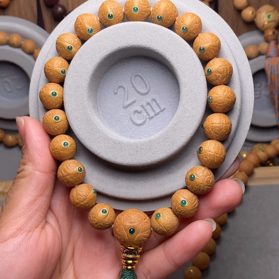 手串凤眼菩提12mm➕绿宝石