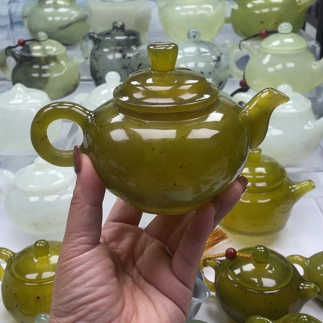 蛇纹石玉未镶嵌壶