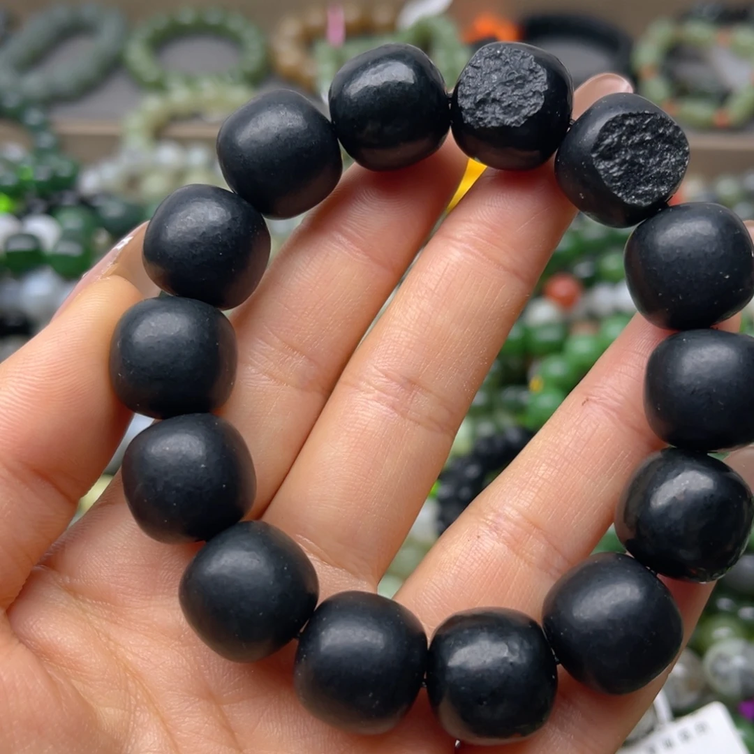 未镶嵌手链和田玉