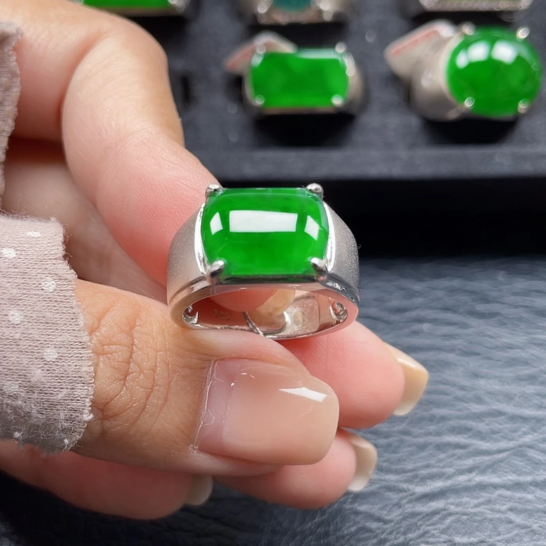 翡翠银S925镶嵌戒指天然A货翡翠没运费险3738