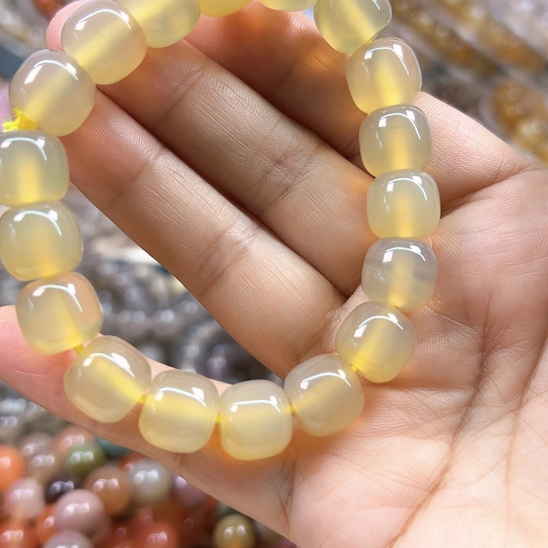 我***女玛瑙/玉髓颈饰合金