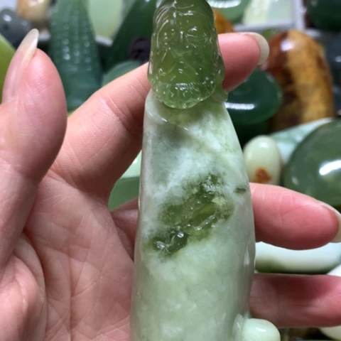 蛇纹石玉未镶嵌手把件