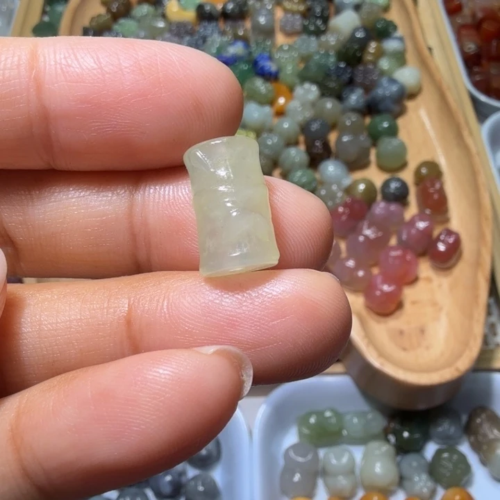 和田玉未镶嵌珠宝半成品