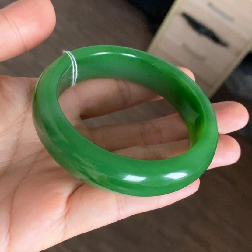 【闪购商品】未镶嵌手镯和田玉（碧玉）