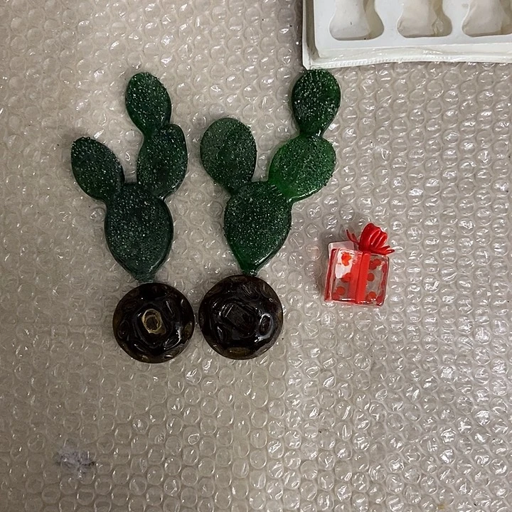 琉璃颈饰王****活王姐爱生活