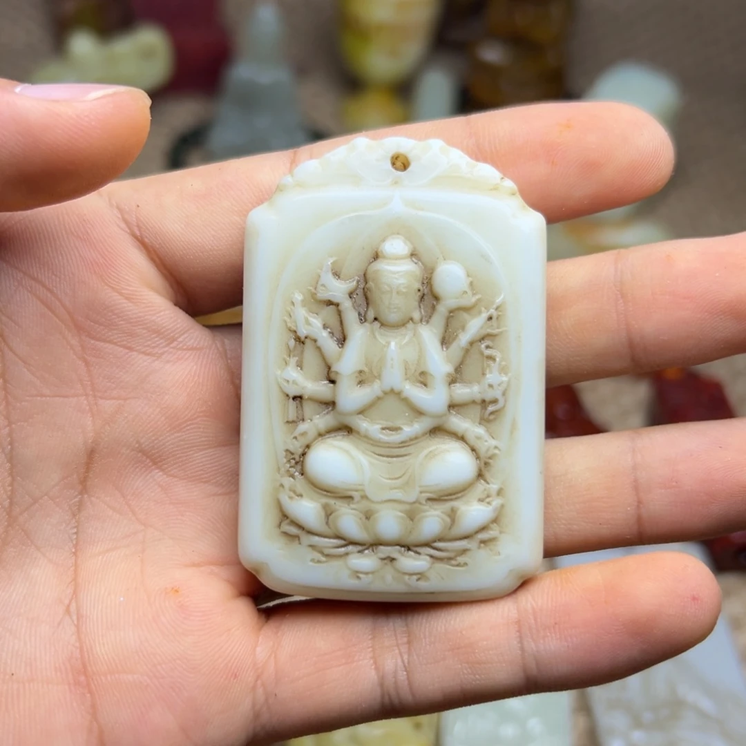 未镶嵌蛇纹石玉颈饰