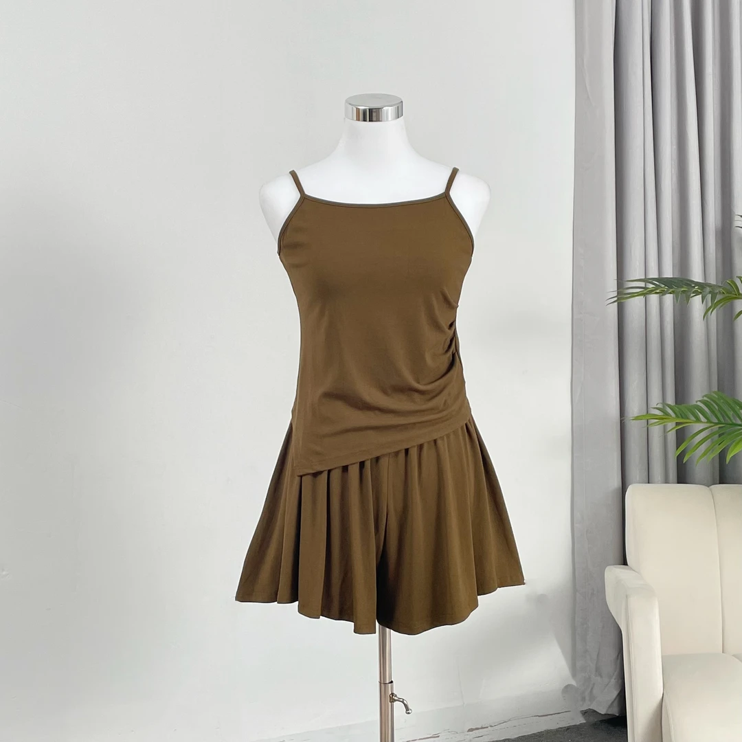 3138（2件套）时尚性感轻熟气质可调节吊带+松紧腰短裤套装5991