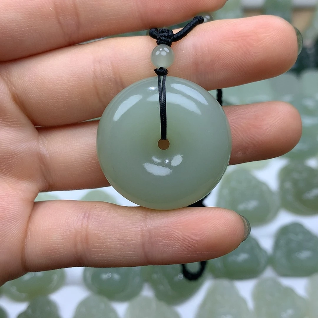 【闪购商品】颈饰未镶嵌和田玉