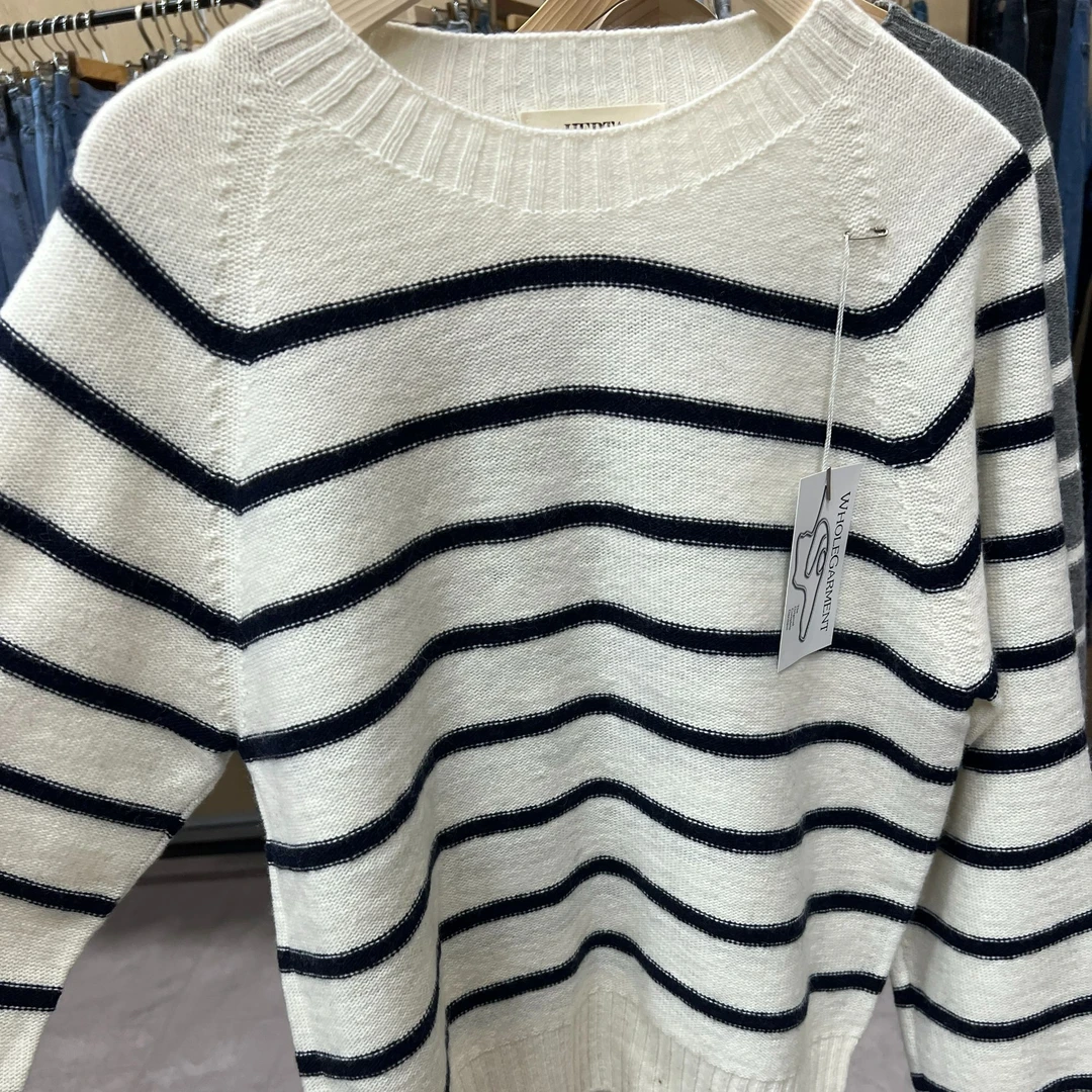 条纹撞色圆领针织长袖（小众设计师品牌款0120）