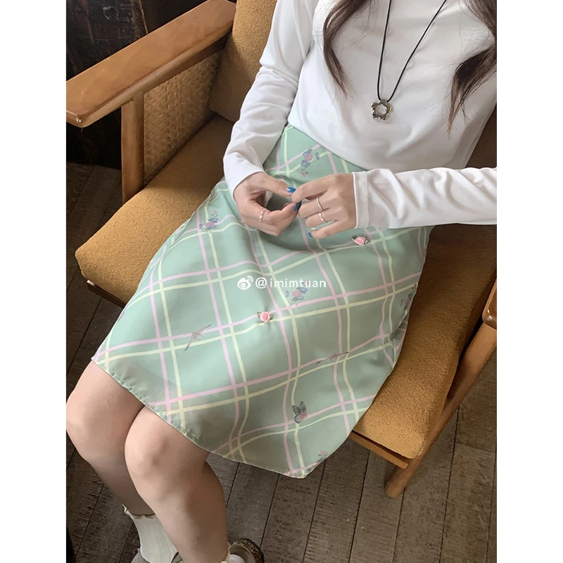 花朵格纹A字半身裙2025春季新款韩系气质复古中古感中裙