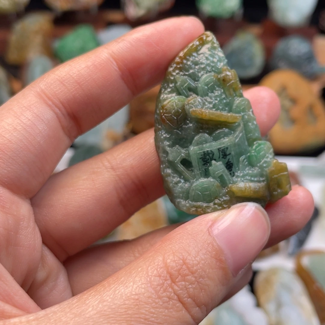 定制翡翠未镶嵌翡翠