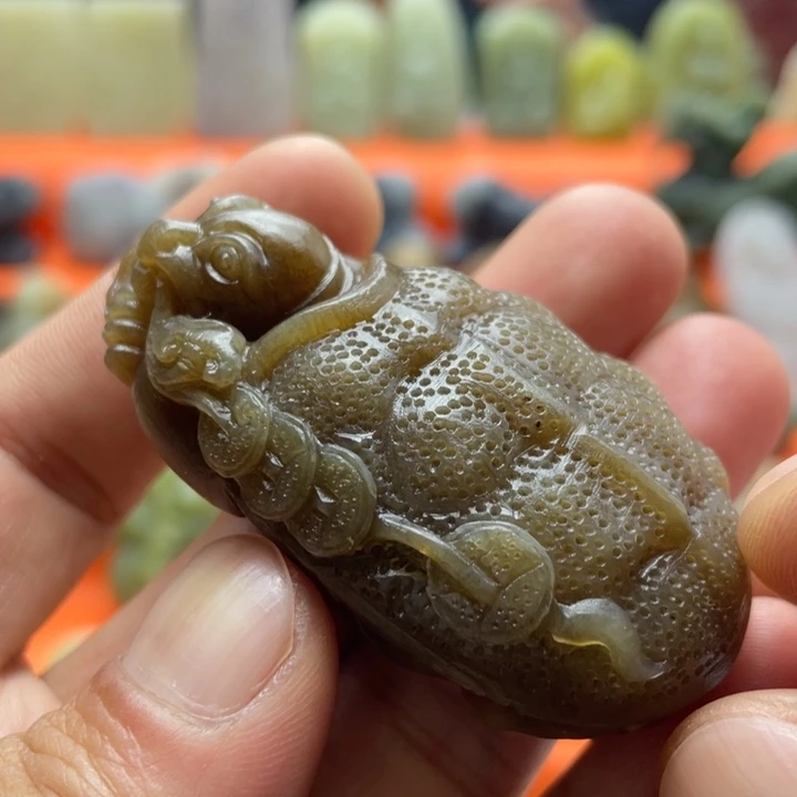 和田玉（糖玉）未镶嵌挂件