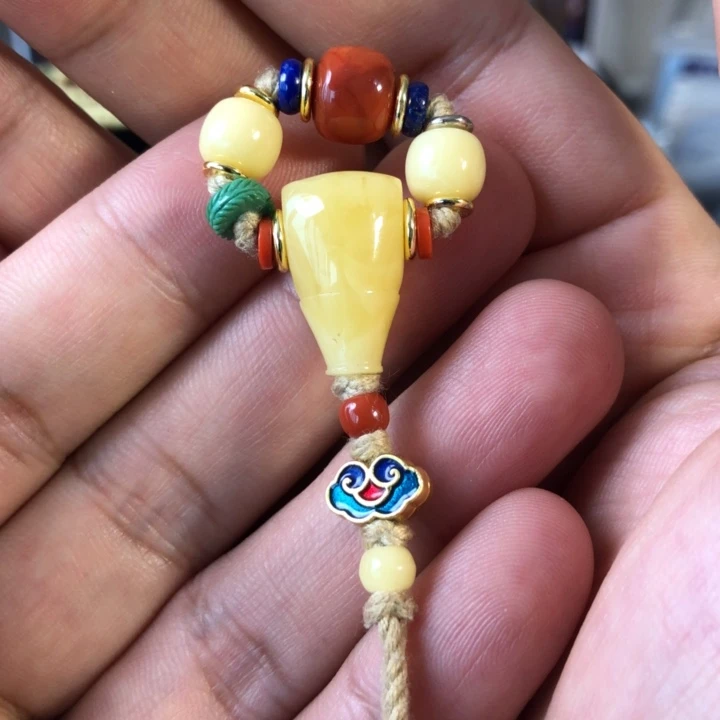 未镶嵌蜜蜡珠宝奇石