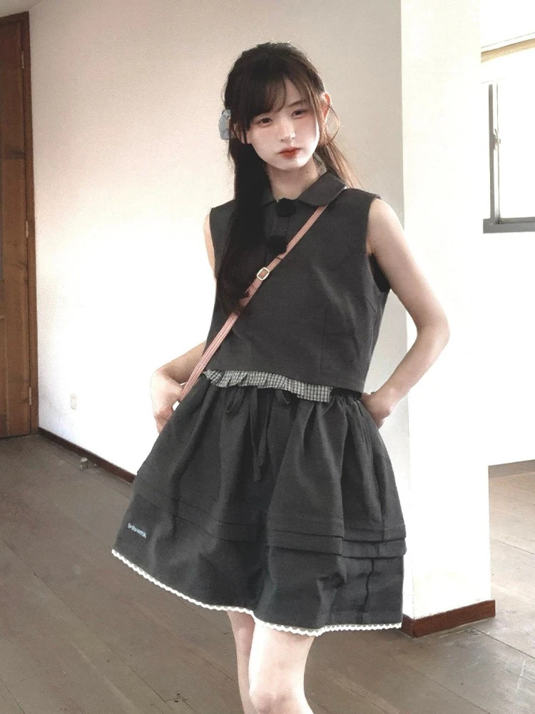 法式灰色Polo领无袖连衣裙子女夏季2025新款小个子学院风短裙套装