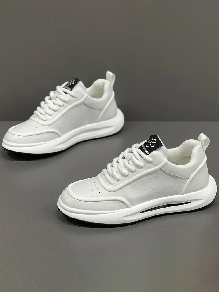 男鞋2025新款秋冬皮面纯色百搭运动休闲鞋软底增高阿甘老爹鞋子男