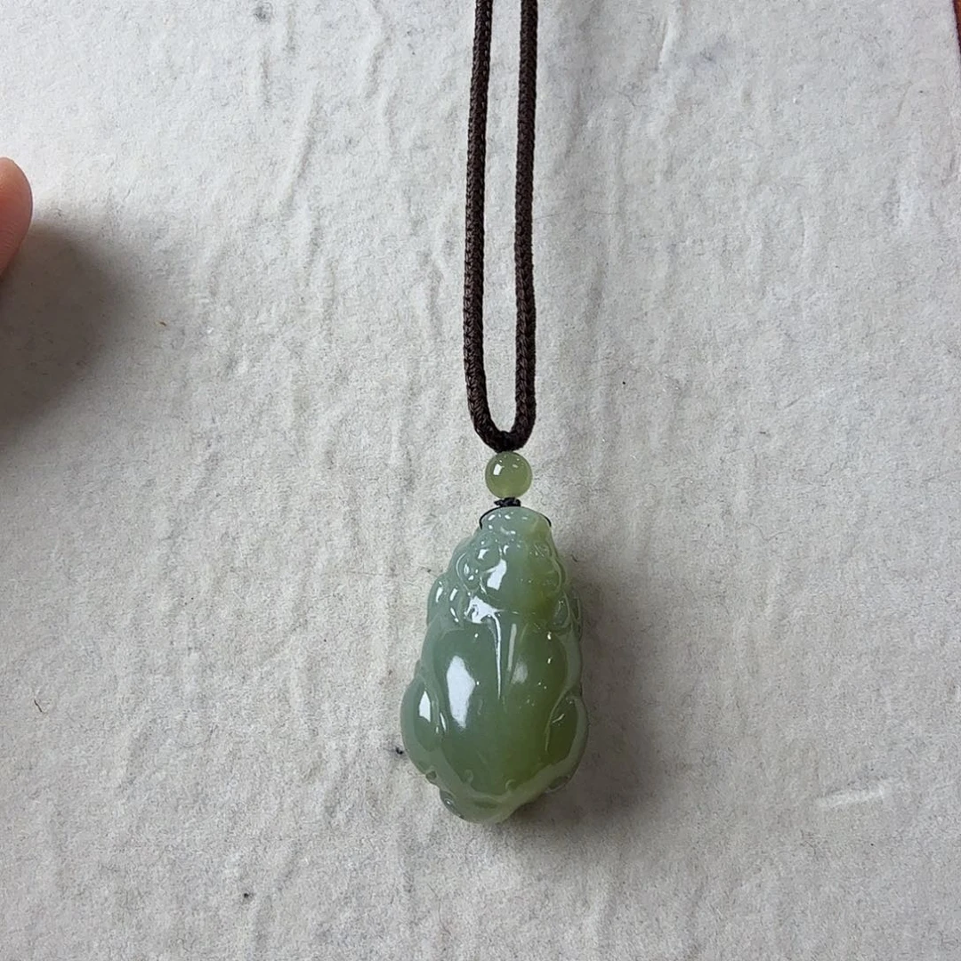 来***！和田玉未镶嵌颈饰