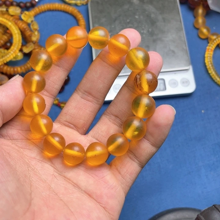 琥珀未镶嵌珠宝奇石