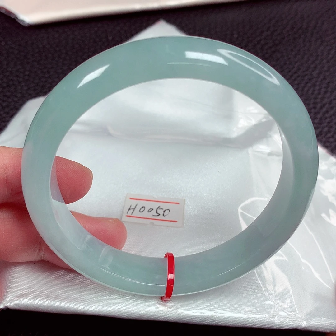 未镶嵌手镯翡翠天然翡翠手镯