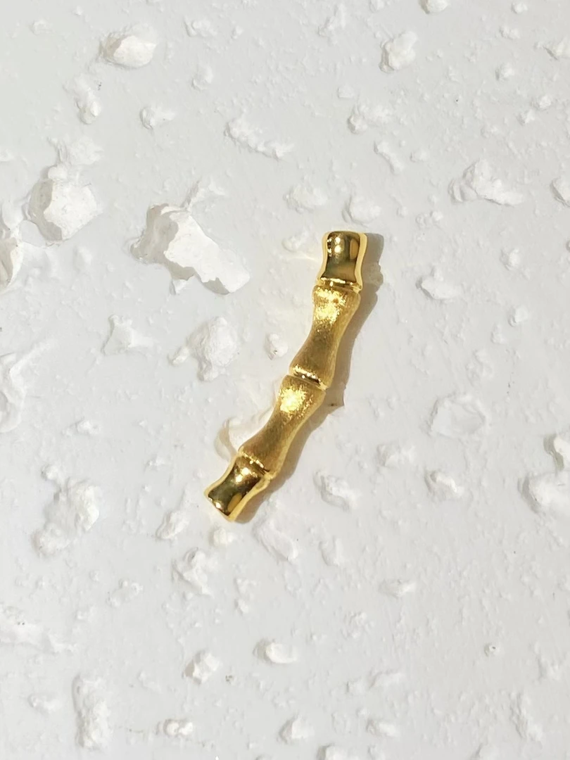 【媛媛】18k金节节高拉丝弯管万能配件卡约26.6mm*3.8mm