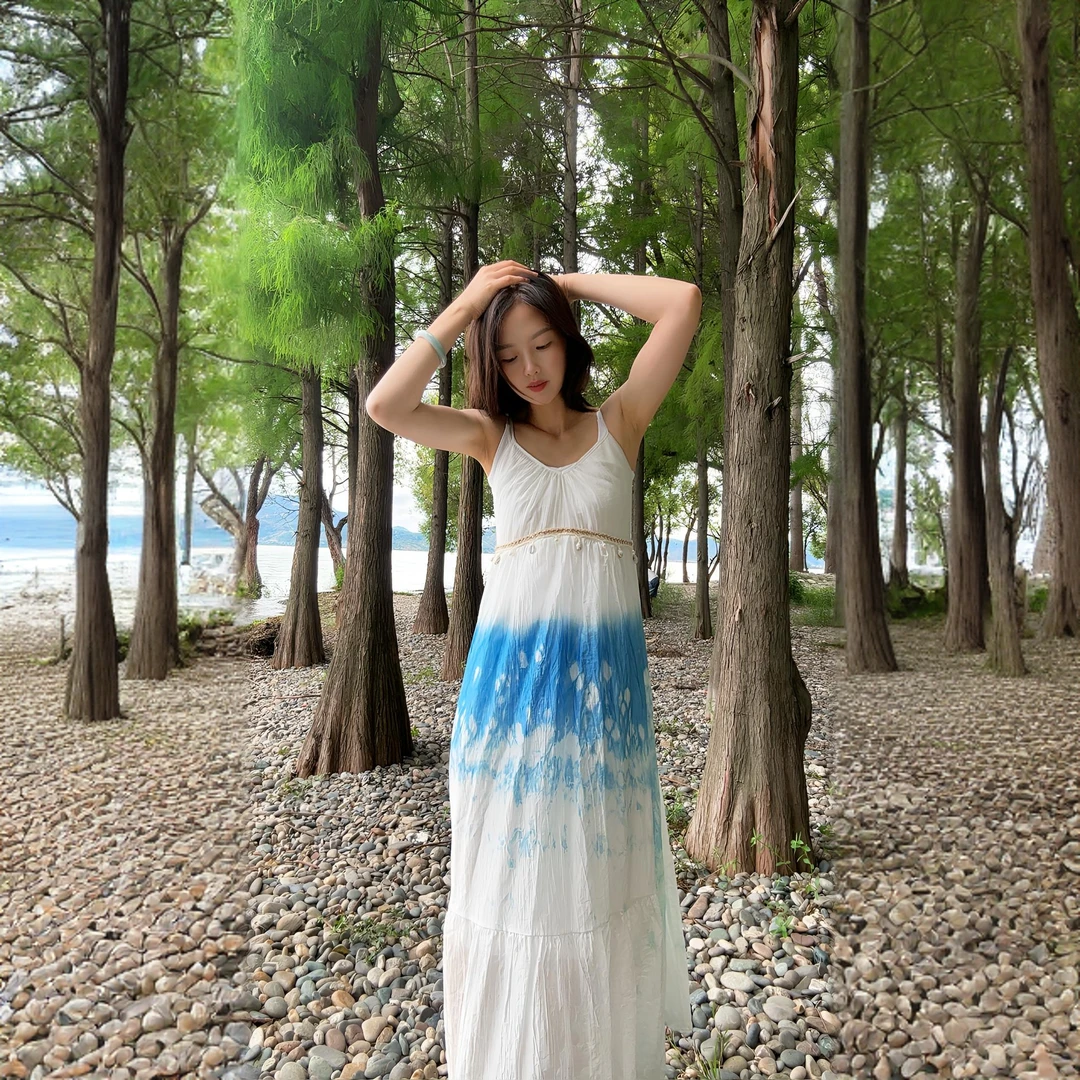 大理手工扎染吊带连衣裙云遗风格旅游穿搭必备