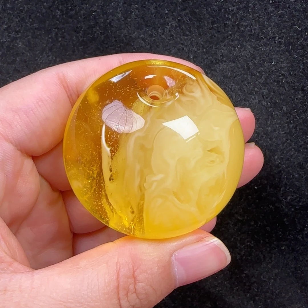 蜜蜡未镶嵌珠宝奇石