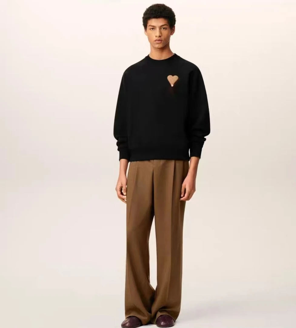 爱心 男女同款 时尚休闲风 圆领卫衣