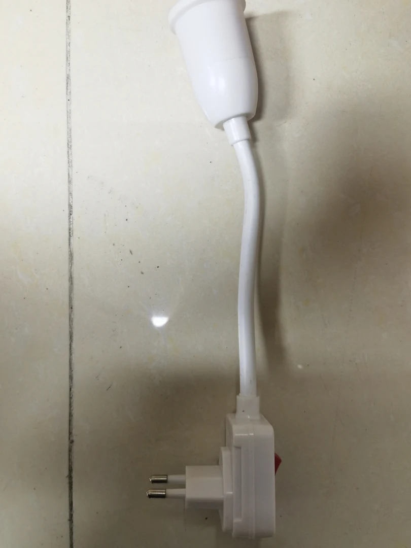 8新  H1-011 灯座带插头插座式万向节能灯 /裸机