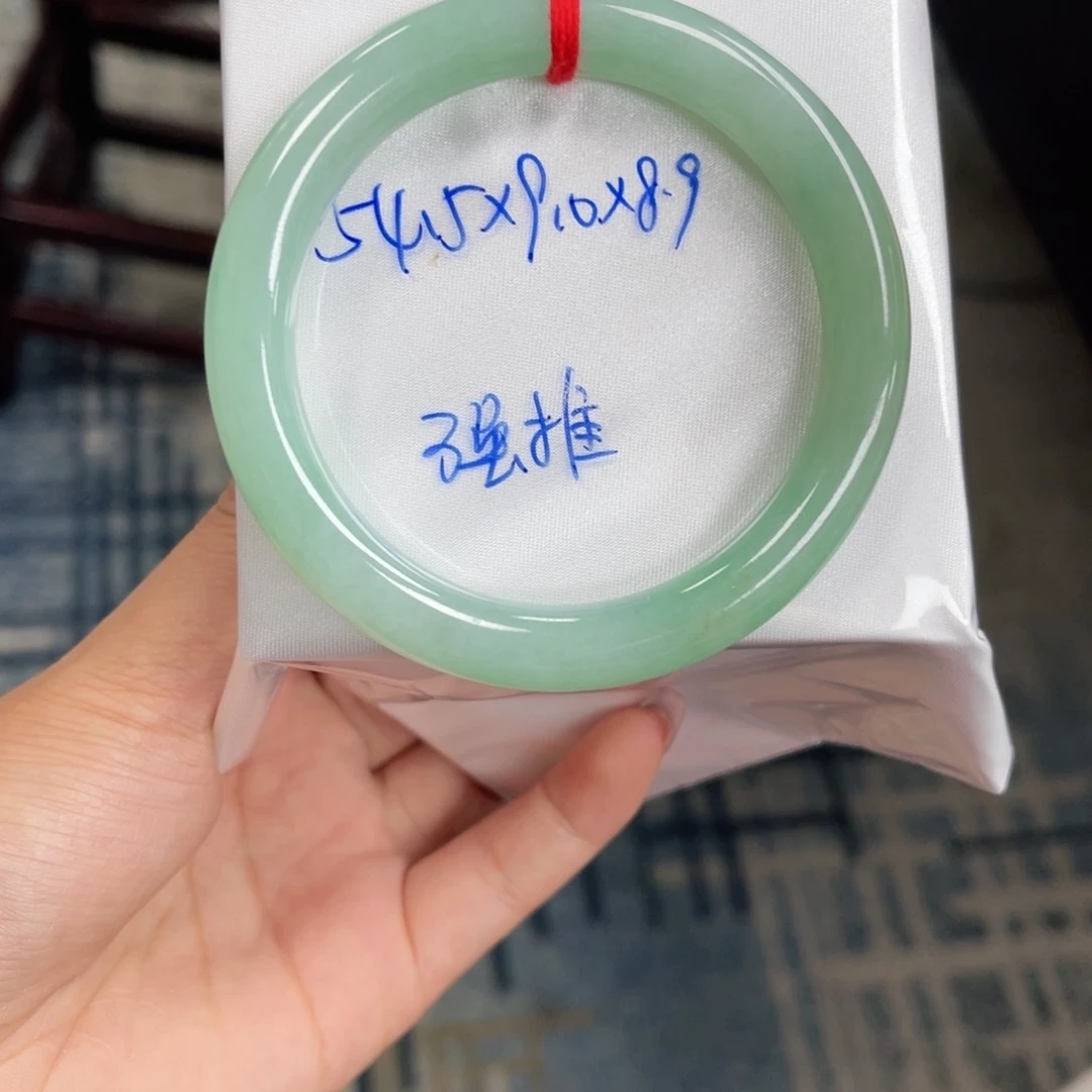 未镶嵌手镯翡翠翡翠