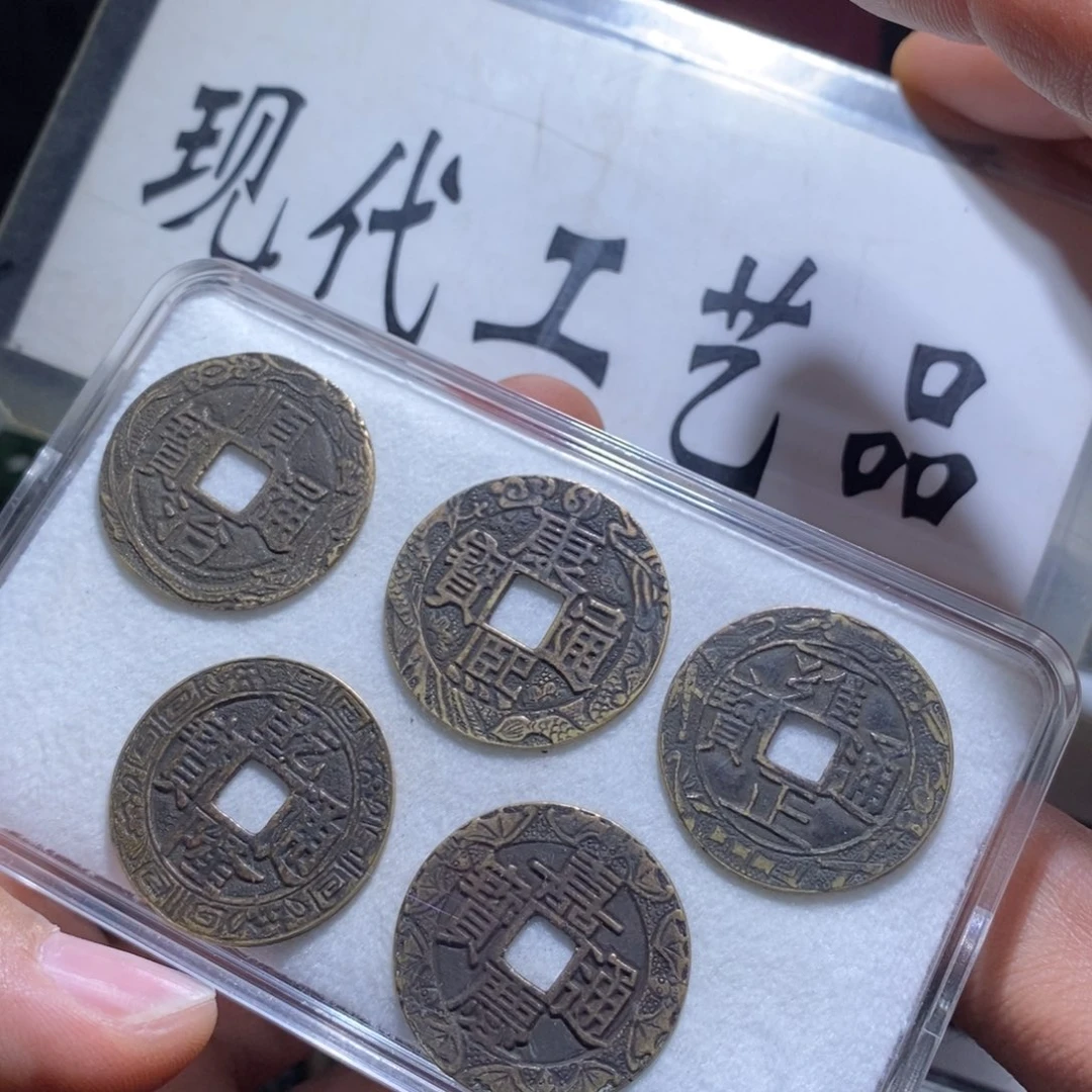 铜工艺品刻画五帝