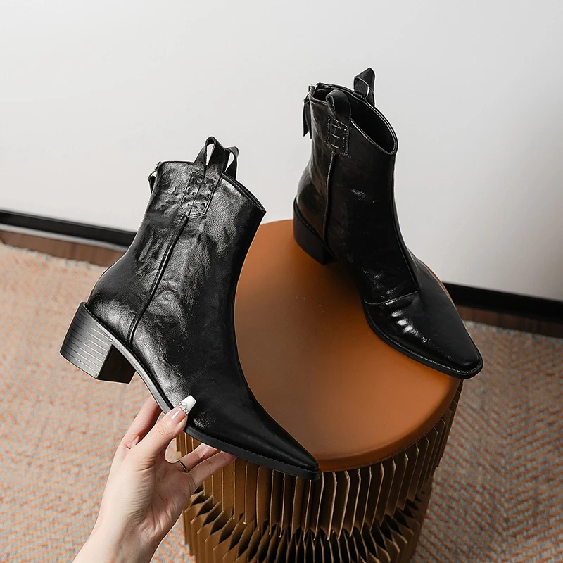 皮面短靴四季时尚手抓纹真皮粗跟短靴英伦风百搭潮流黑色方头靴子