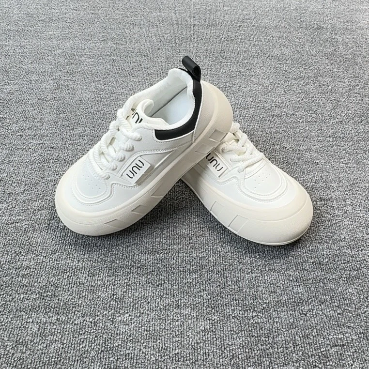 【处理酷酷世家】真皮运动休系百搭复古厚底平底韩版增高软底小白鞋