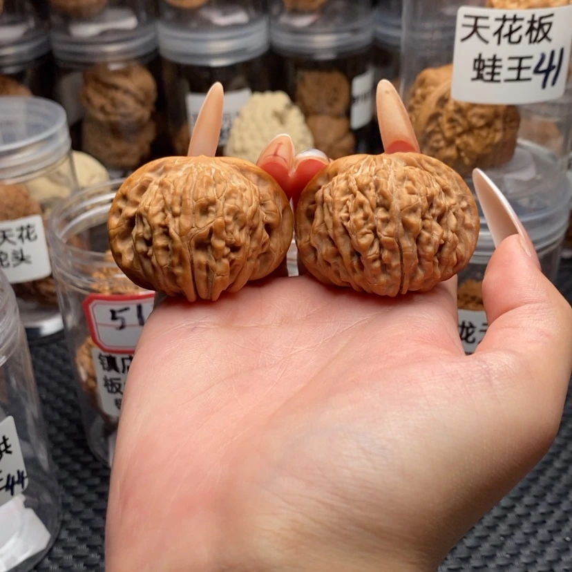 【闪购商品】核桃其他森*哥拱桥楼。