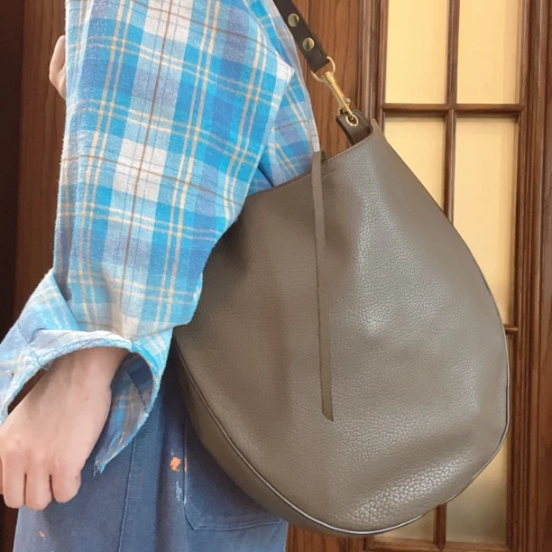 95新 Celine/思琳 【涛】99 0569 单肩斜挎包