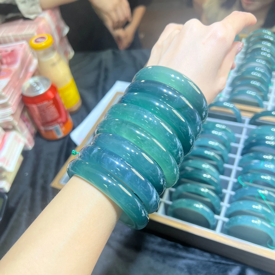 【逍遥】天然A货湖水绿翡翠手镯*KLMH/1288/多样性发/1件