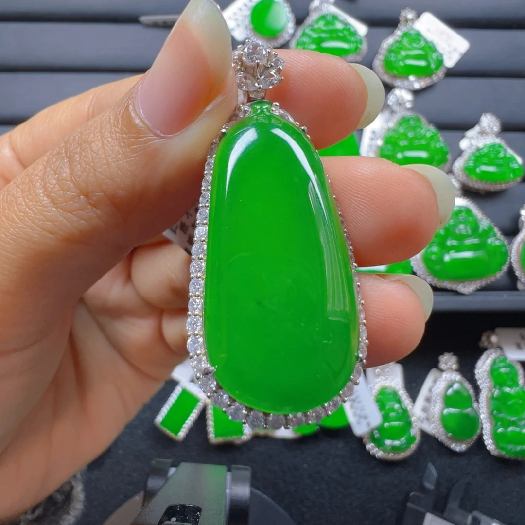 翡翠银S925镶嵌颈饰