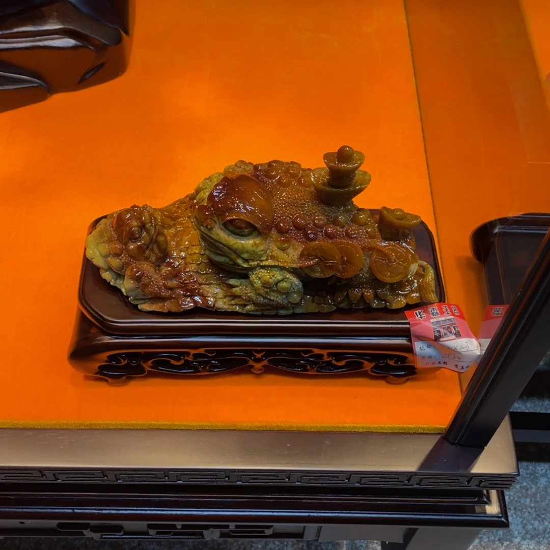 蛇纹石玉未镶嵌摆件