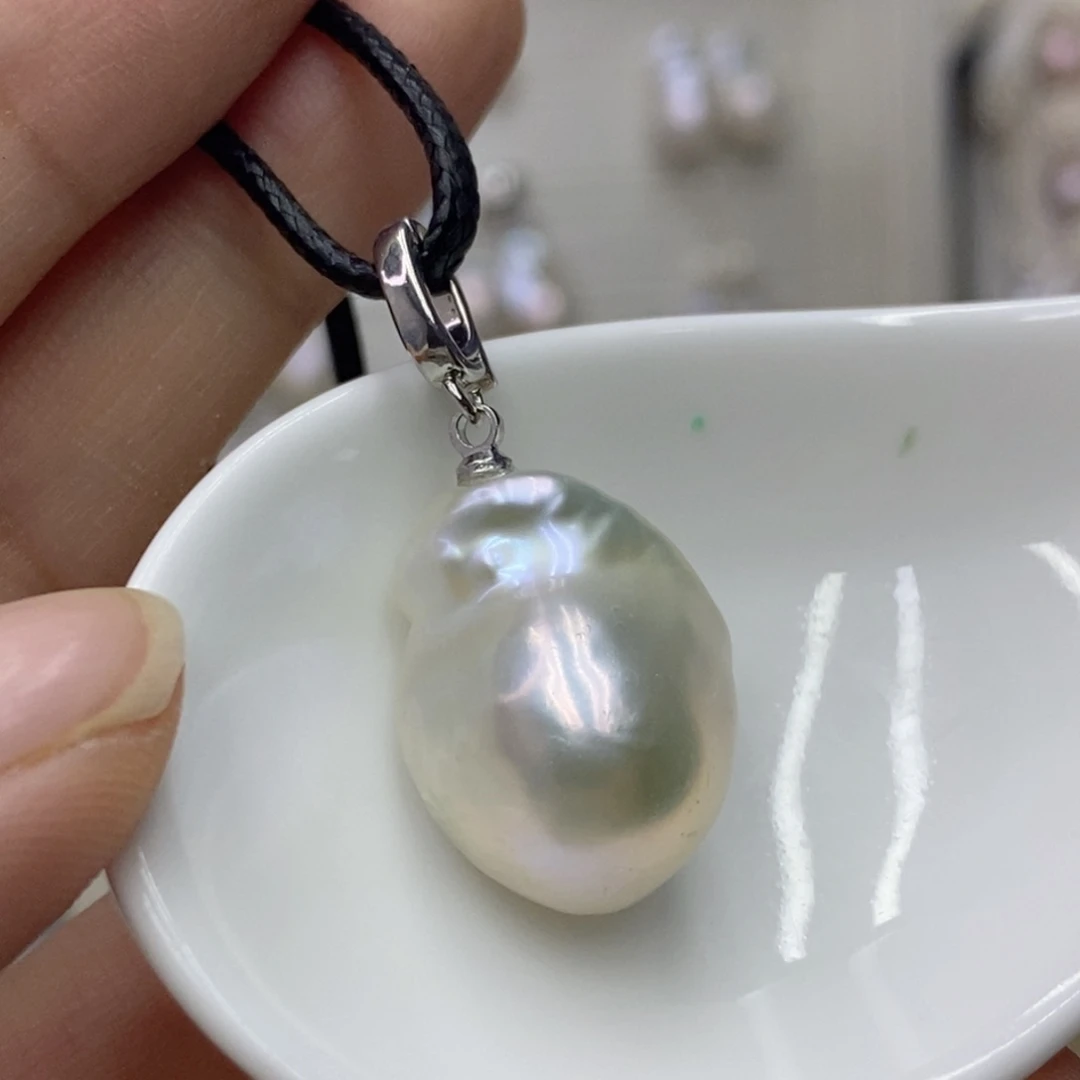 颈饰未镶嵌淡水珍珠