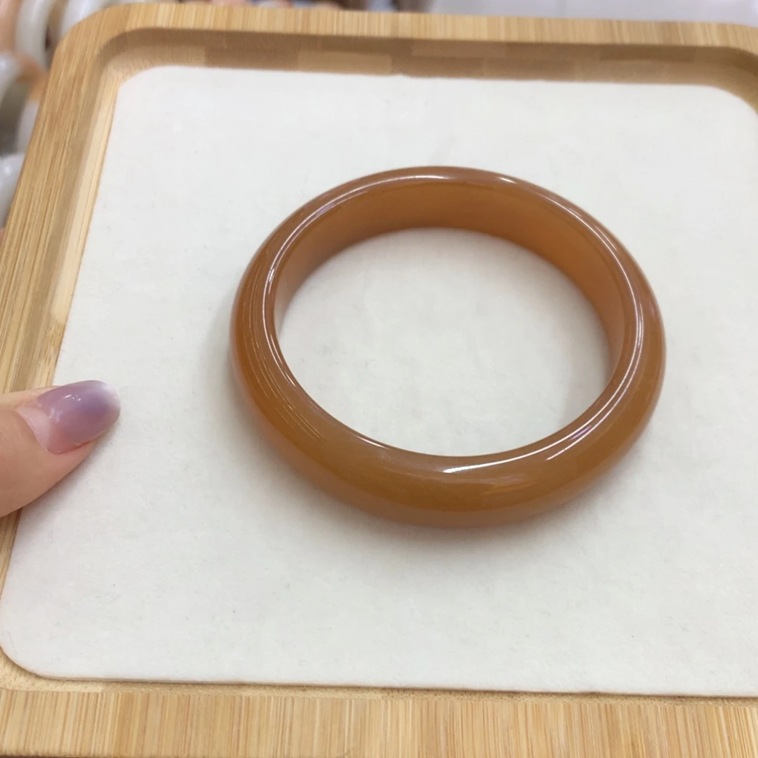 石英质玉未镶嵌手镯