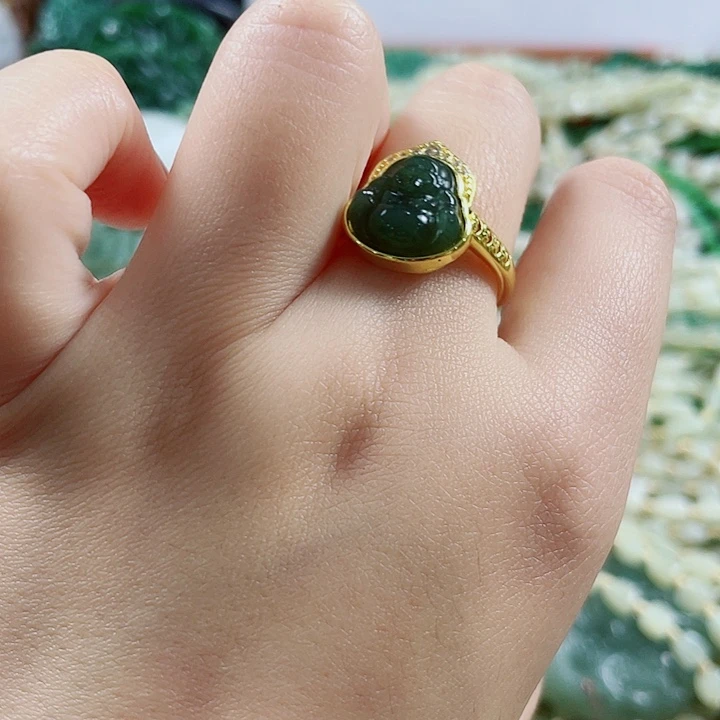 未镶嵌和田玉挂件