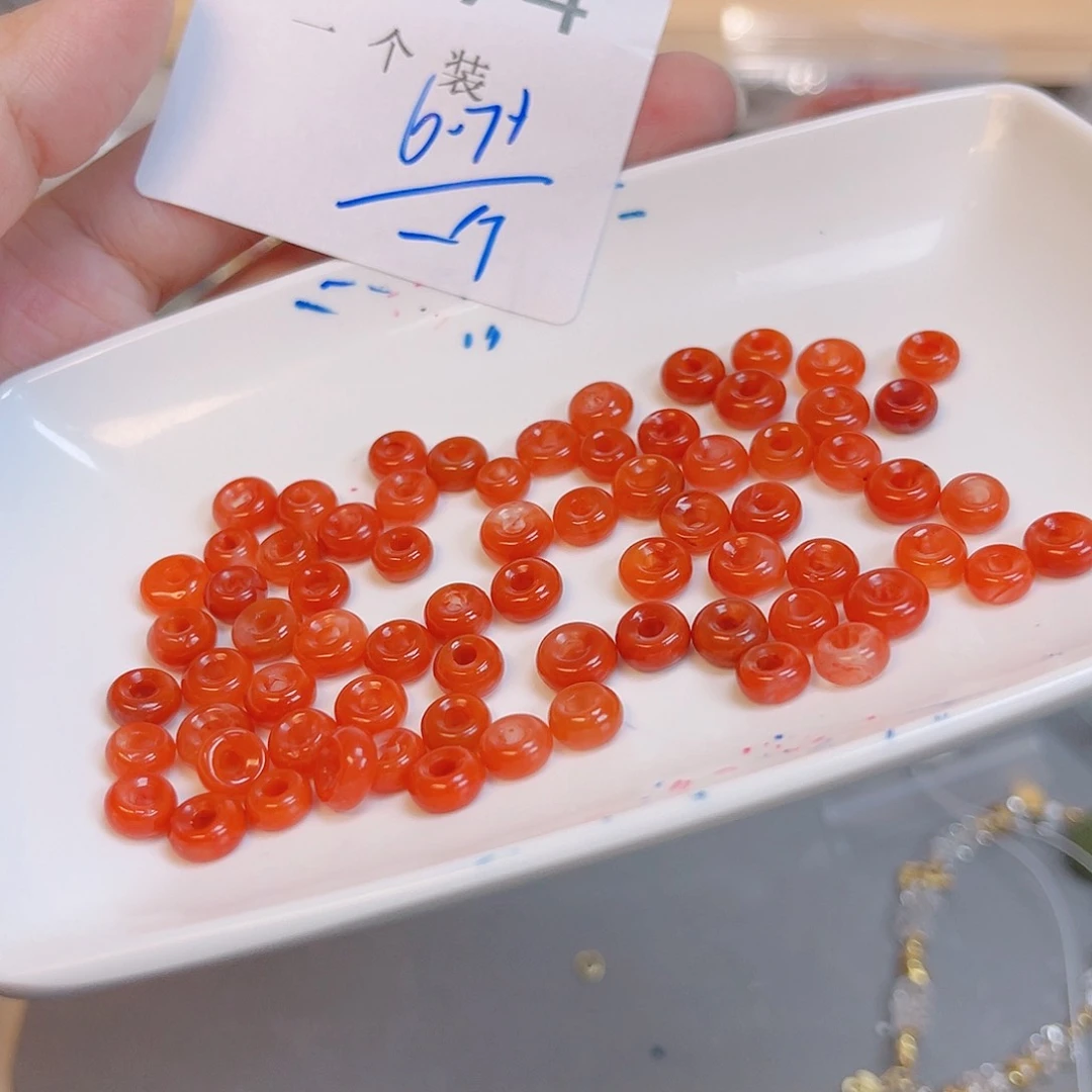 南红玛瑙未镶嵌珠宝半成品274 。