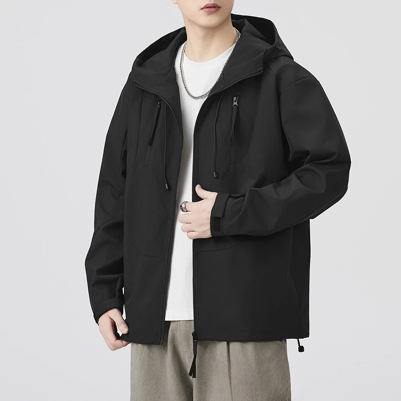 2025年早秋男款新款户外连帽冲锋夹克潮流工装外套三防山系港防风