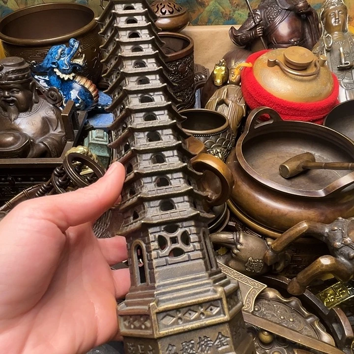 精美铜器批发档口