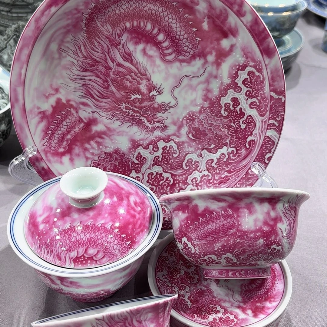 瓷片景德镇瓷器精品陈列