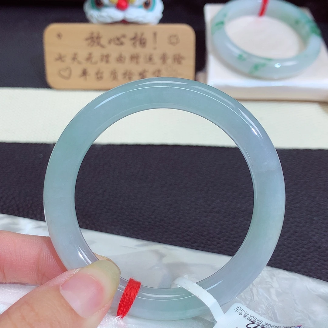 翡翠未镶嵌手镯592