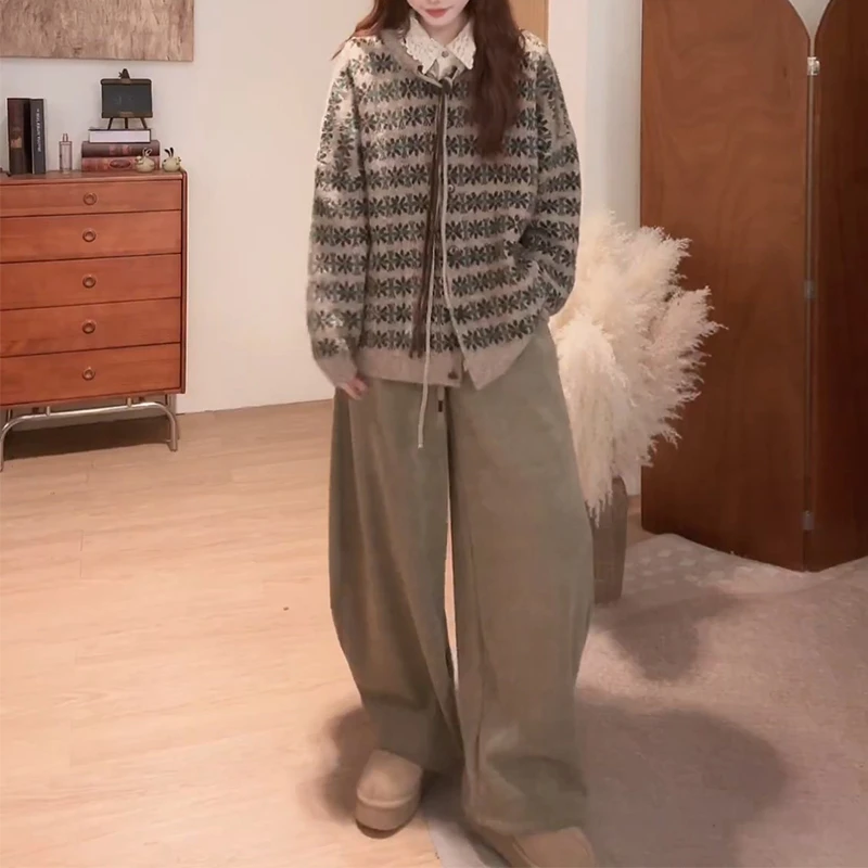 网红洋气炸街套装女2025年秋冬新款蕾丝衬衫针织毛衣阔腿裤三件套