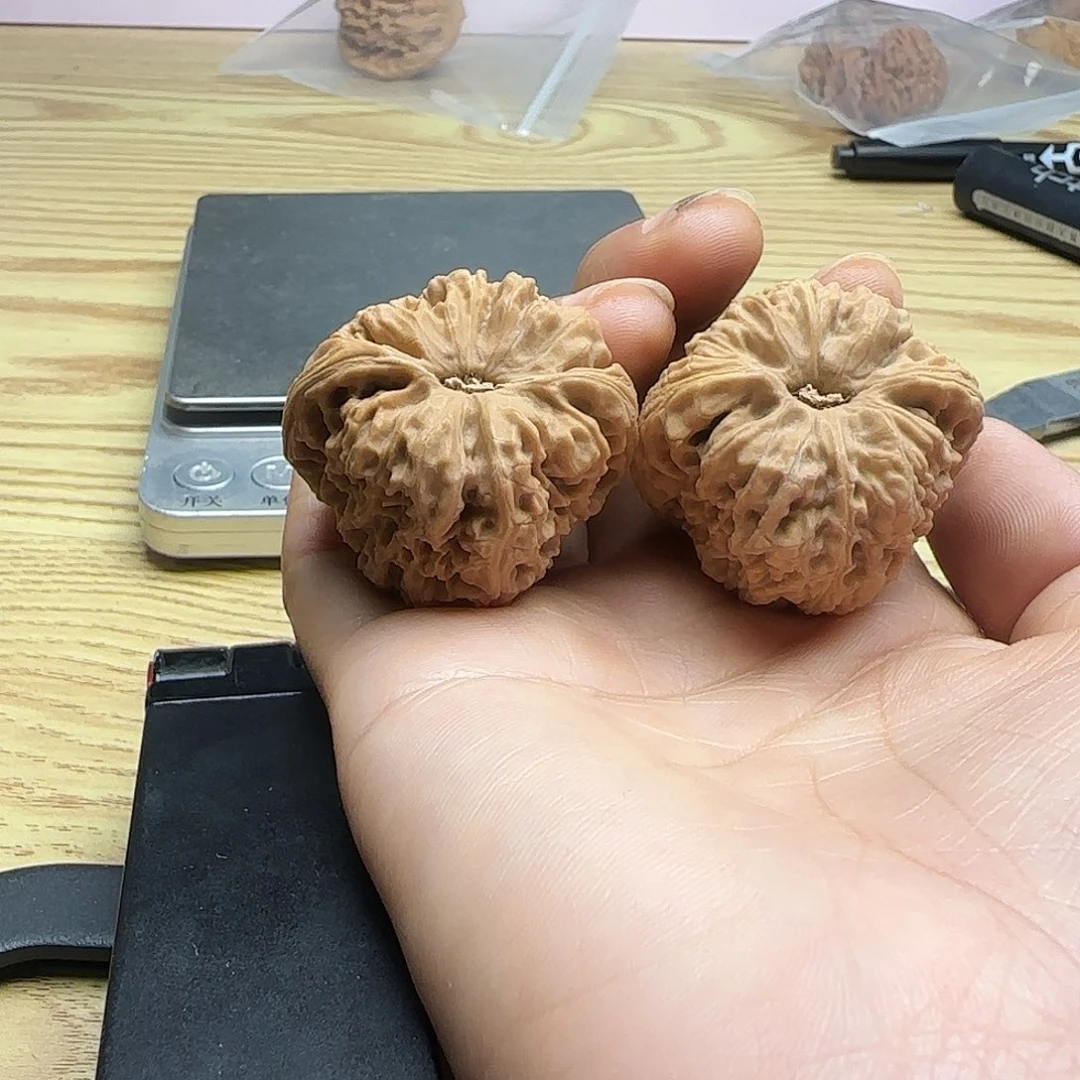 南***红桃核吊坠核桃核桃