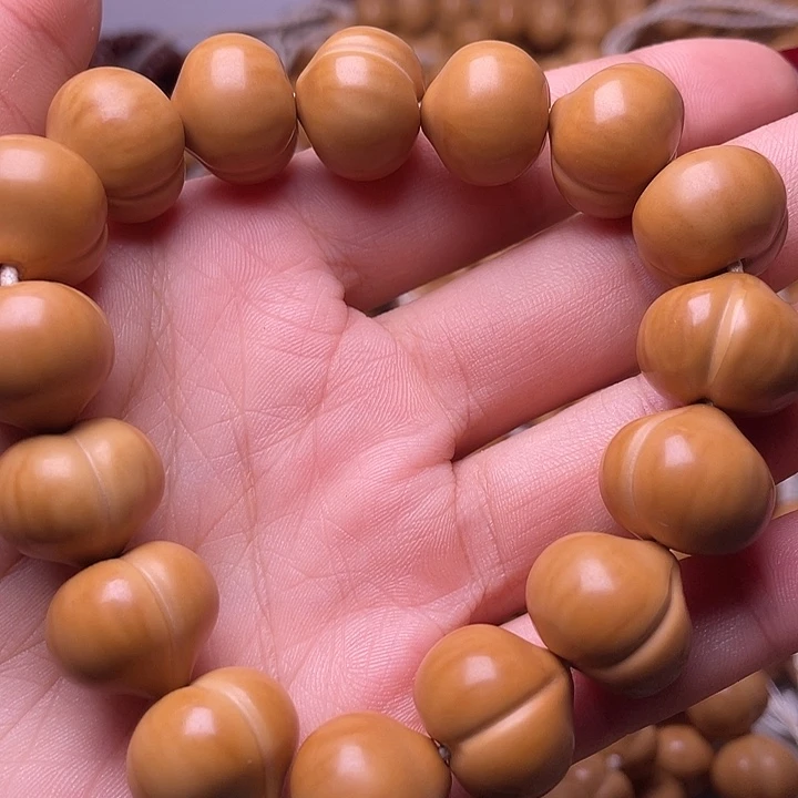 猴头核桃手串17尺寸镜面柯基屁桃手持全品无暇