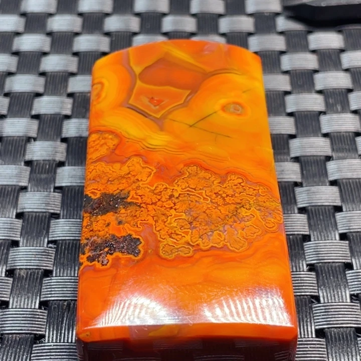 未镶嵌战国红玛瑙/玉髓成*